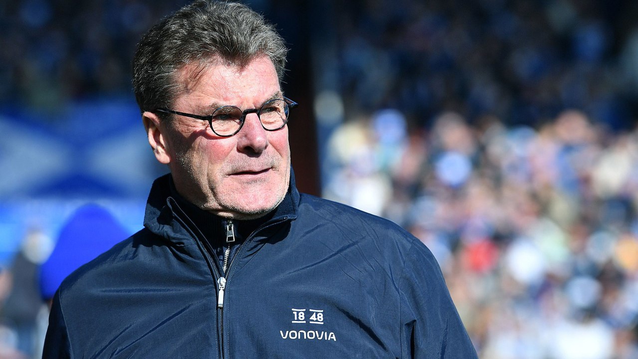 Hecking scherzt: 'Wollte schon längst beim Essen sein'