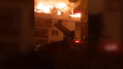 Antalya'da korkutan yangın: 4 katlı bina böyle yandı