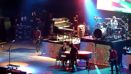 Guns N Roses - Catcher In The Rye