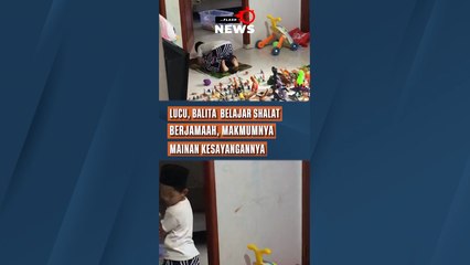Lucu, Balita Belajar Shalat Berjamaah, Makmumnya Mainan Kesayangannnya