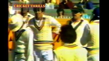 Bruce Laird 52 off 132 Balls 175 Mins 3 Fours vs Pakistan 2nd Innings of 3rd Test at MCG in Dec 1981