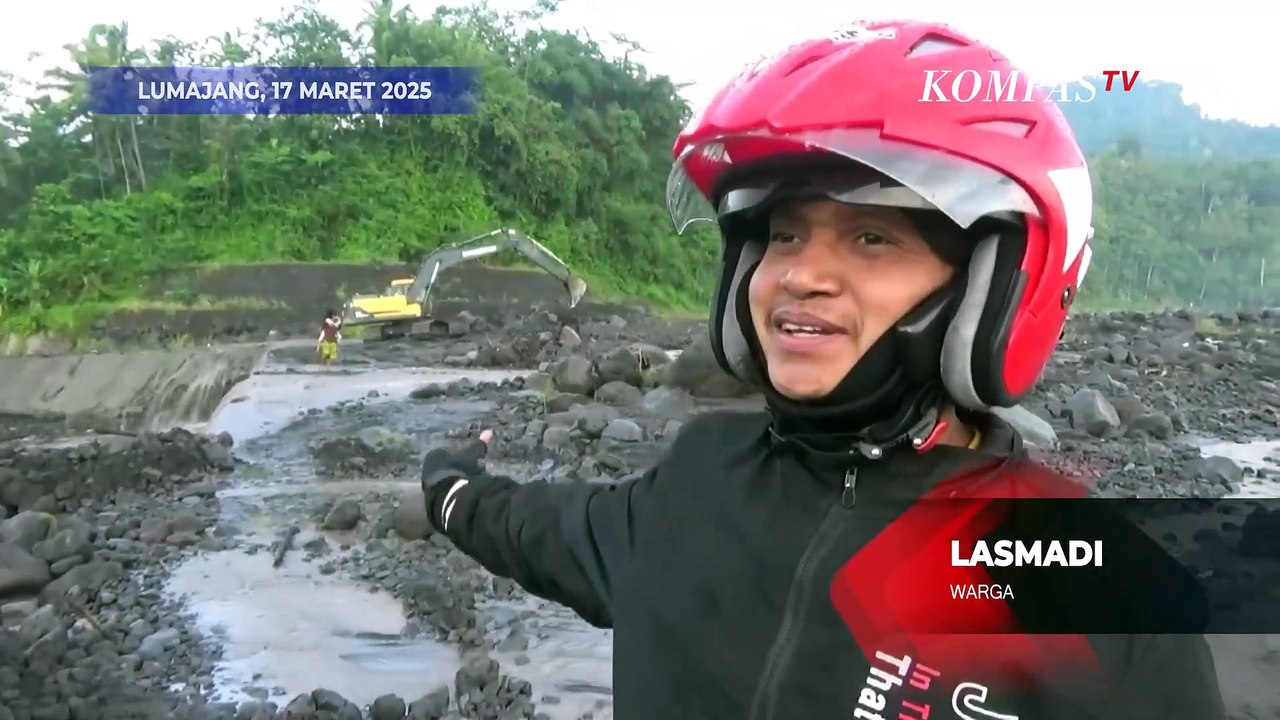 Warga Inisiatif Kerahkan Alat Berat Bersihkan Material Banjir Lahar Semeru