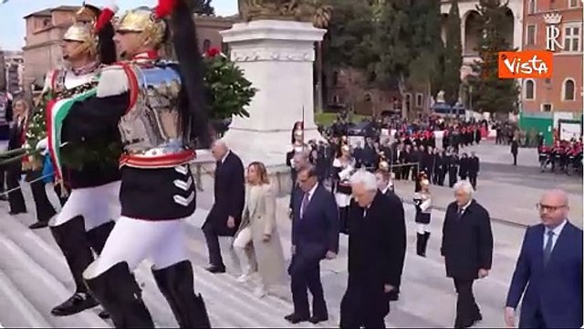 Giornata dell'Unit? Nazionale, Mattarella depone una corona di alloro all'Altare della Patria