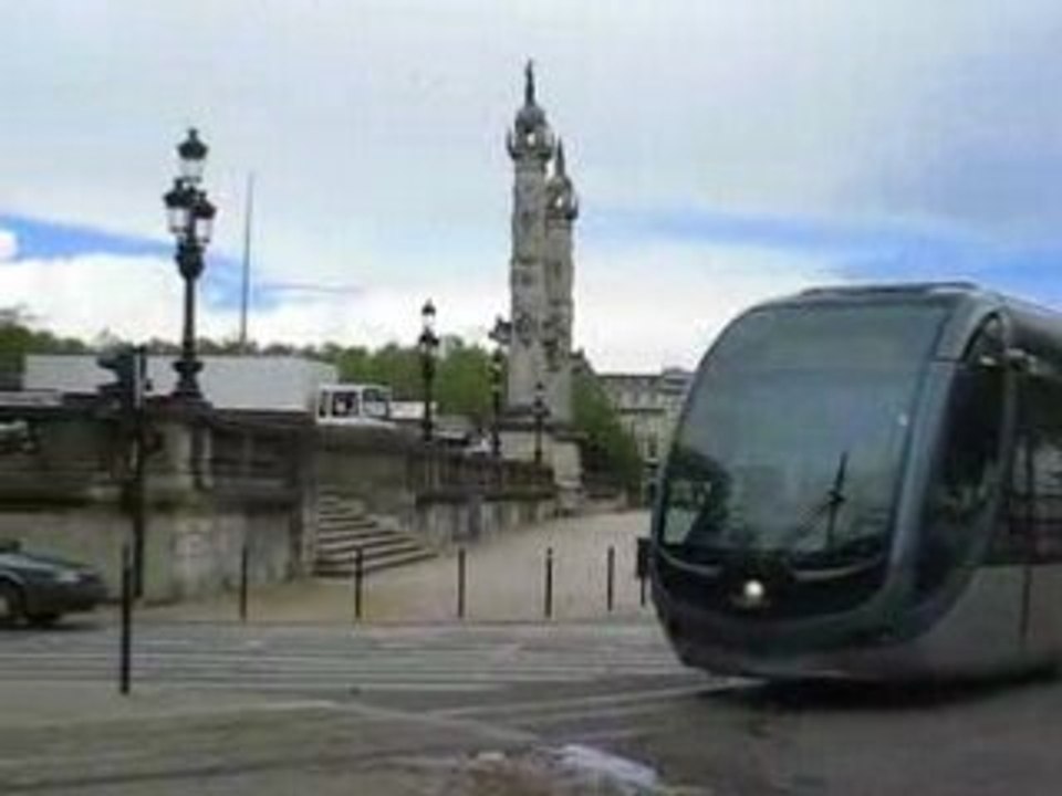 Bordeaux : tramway & bus
