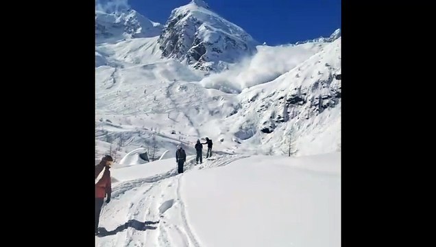 Valanga sul Presena, i soccorsi sul ghiacciaio