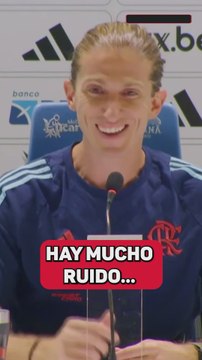 Filipe Luis se da un baño de gloria