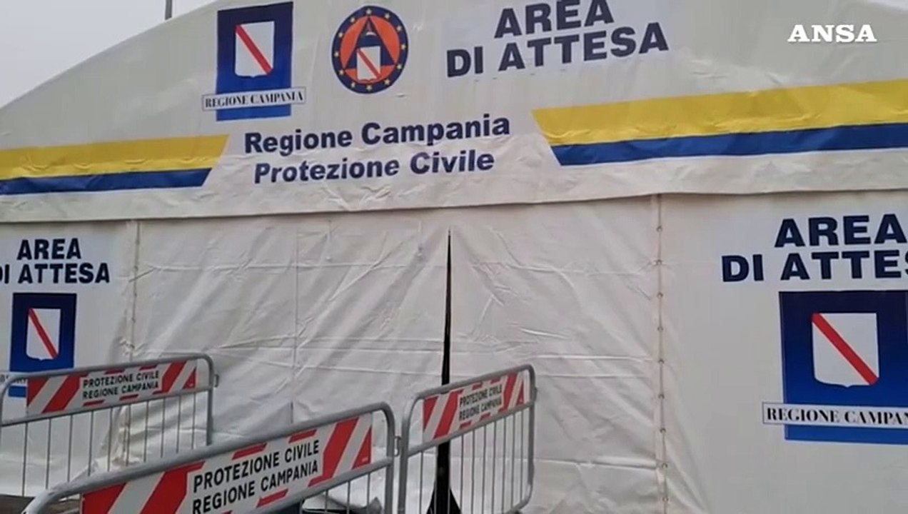 Campi Flegrei, l'area di attesa allestita presso l'ex base Nato di Bagnoli
