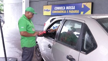 b'Aumento no ICMS e reajuste do diesel impactam valores dos combustveis'
