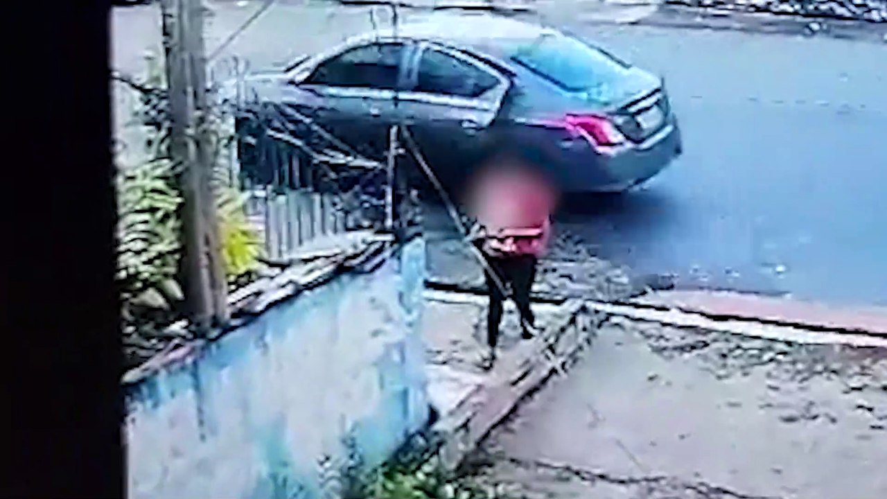 b'Cmera flagra assalto no bairro de Canudos em Belm'
