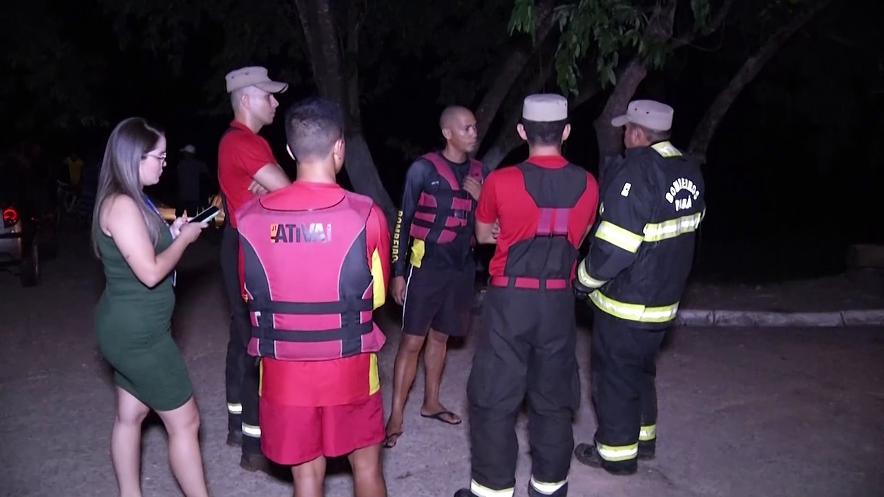b'DESAPARECIMENTO ADOLESCENTE PRAIA'