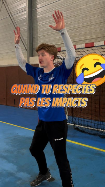 Quand tu respectes pas les impacts du gardien 👀🤣 #Handball #Hand #goalkeeper #Humour #Drole