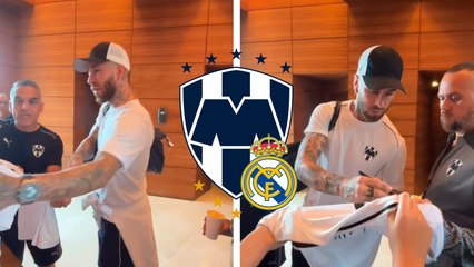 Sergio Ramos firma camisas del Real Madrid a sus fans del Monterrey