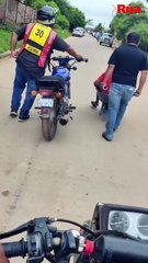 Lo llevaron en carretilla, en vista a que no llegó la ambulancia del CS Che Guevara