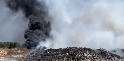 Fuerte incendio en basurero municipal de El Salto, Durango