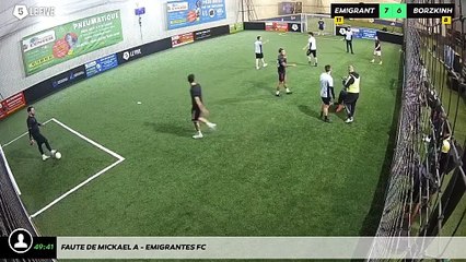 Faute de Mickael A - Emigrantes Fc