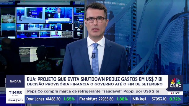 Trump assina lei que evita 'shutdown' nos EUA e tem financiamento temporário até setembro