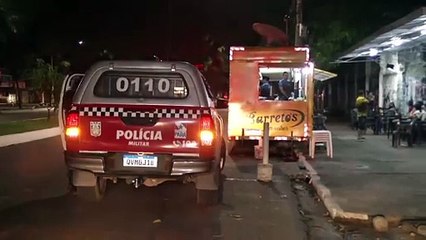 b'Carro de lanche assaltado no bairro da Pedreira   '