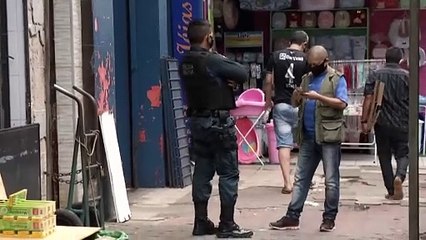 b'Corpo de mulher encontrado em apartamento ainda no foi identificado'