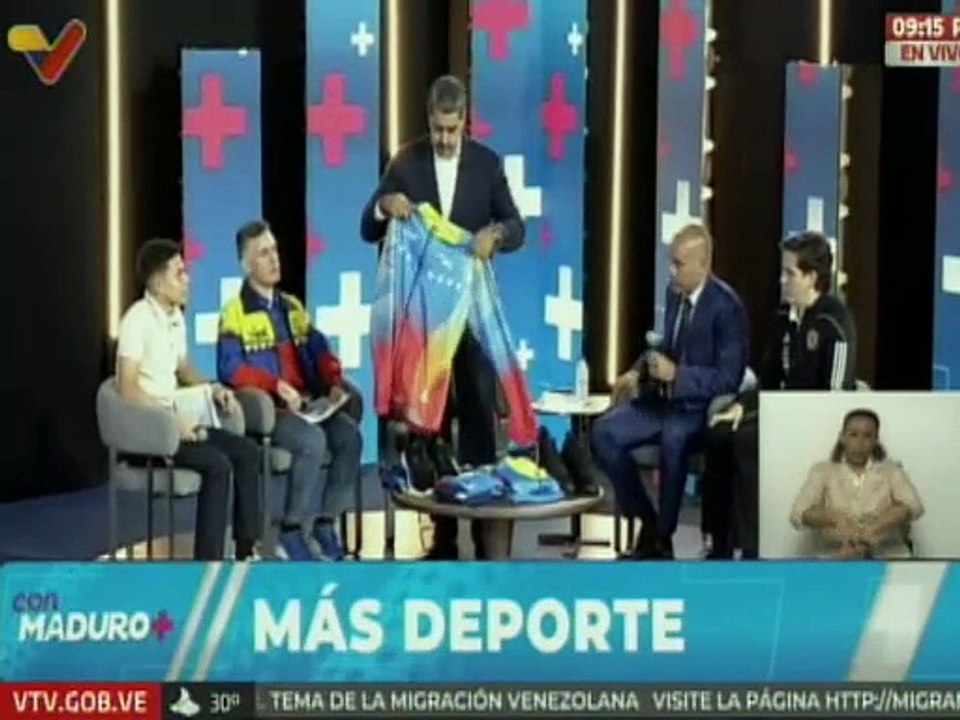 Presidente Maduro indicó la dotación de uniformes a más de 3 mil atletas