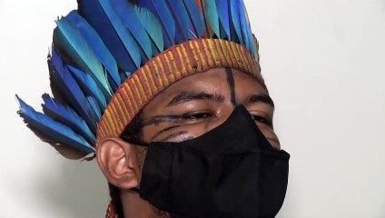 b'Indgena denuncia preconceito racial '