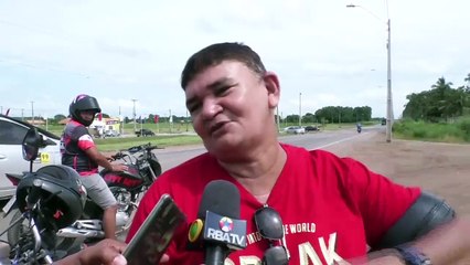 b'Moradores de Marab realizam protesto aps mortes em acidente de trnsito na regio'