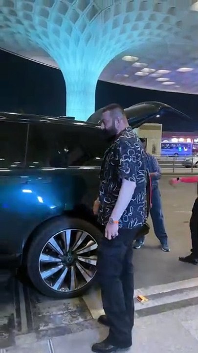 Sanjay Dutt spotted at the airport