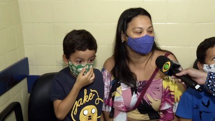 b'Dia "D" da Campanha Nacional de vacinao contra a Paralisia Infantil '