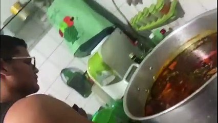 b'Alerta para os cuidados com a alimentao em tempo de Pandemia '