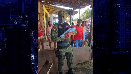 b'Policiais militares ajudam em parto em Ananindeua'