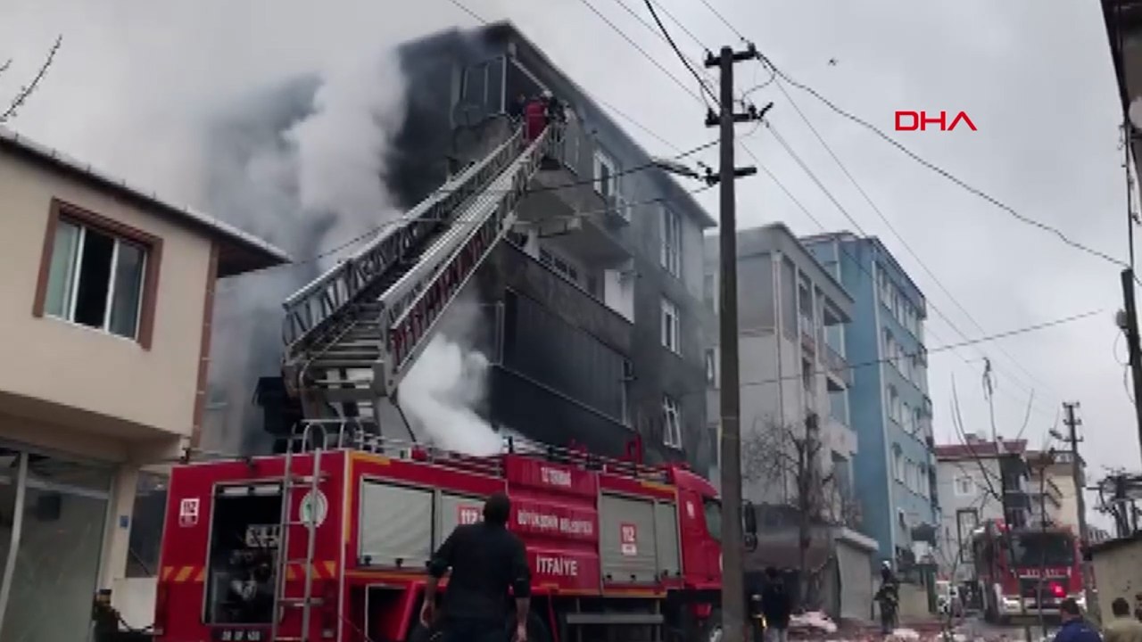 4 katlı apartmanda doğal gaz kaynaklı patlama : 2 yaralı
