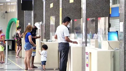 b'Correios comea a fazer cadastro para auxlio emergencial   '