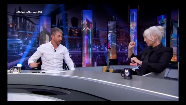 Mónica Naranjo enseña a Pablo Motos a calentar la voz