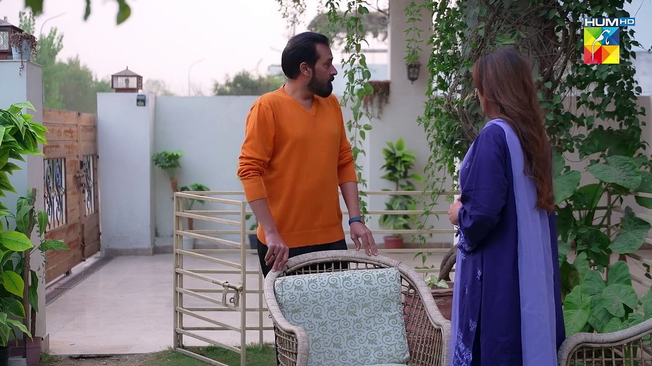 Adhi Bewafayi - Episode 45 - 16 March 25 [ Alishba Khan, Ahmed Taha Ghani _ Shahbaz Shigri ] HUM TV
