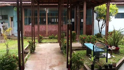 b'Mensalidades escolares esto em discusso por pais e escolas '