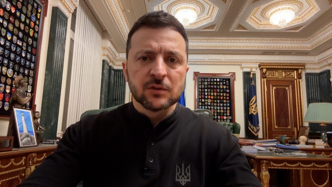 Zelenski insiste en presionar a Putin para conseguir un alto al fuego ante la llamada de Trump