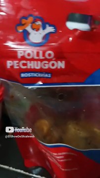 El gatito chamacorron comiendose los huesitos de el pollo pechugon rostisado #shorts #animales #pet