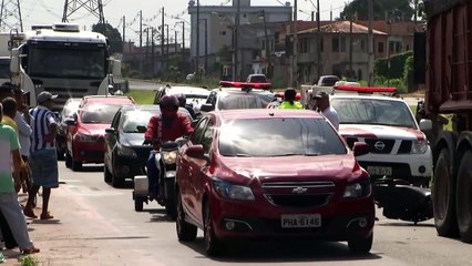 b'Acidente na Avenida Independ\xaancia '