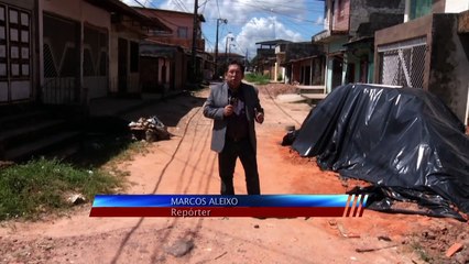 b'Famlias recebem cheque moradia na Cabanagem'