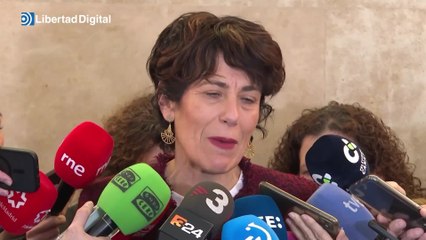 Elma Saiz rechaza para Valencia lo que ha pactado en Cataluña: "Es racista y xenófobo"