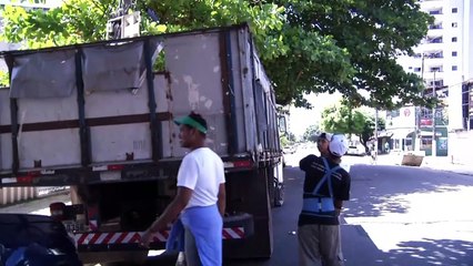 b'Reciclagem  uma alternativa para o lixo em Belm'