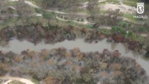 Emergencias alerta sobre la crecida del Manzanares y piden no acudir a las zonas no encauzadas