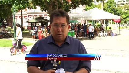 b'Dezembro vermelho: Ao na praa alerta populao '
