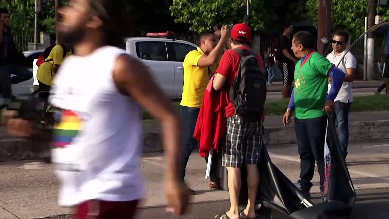 b'Capital paraense se une em greve geral contra Bolsonaro '