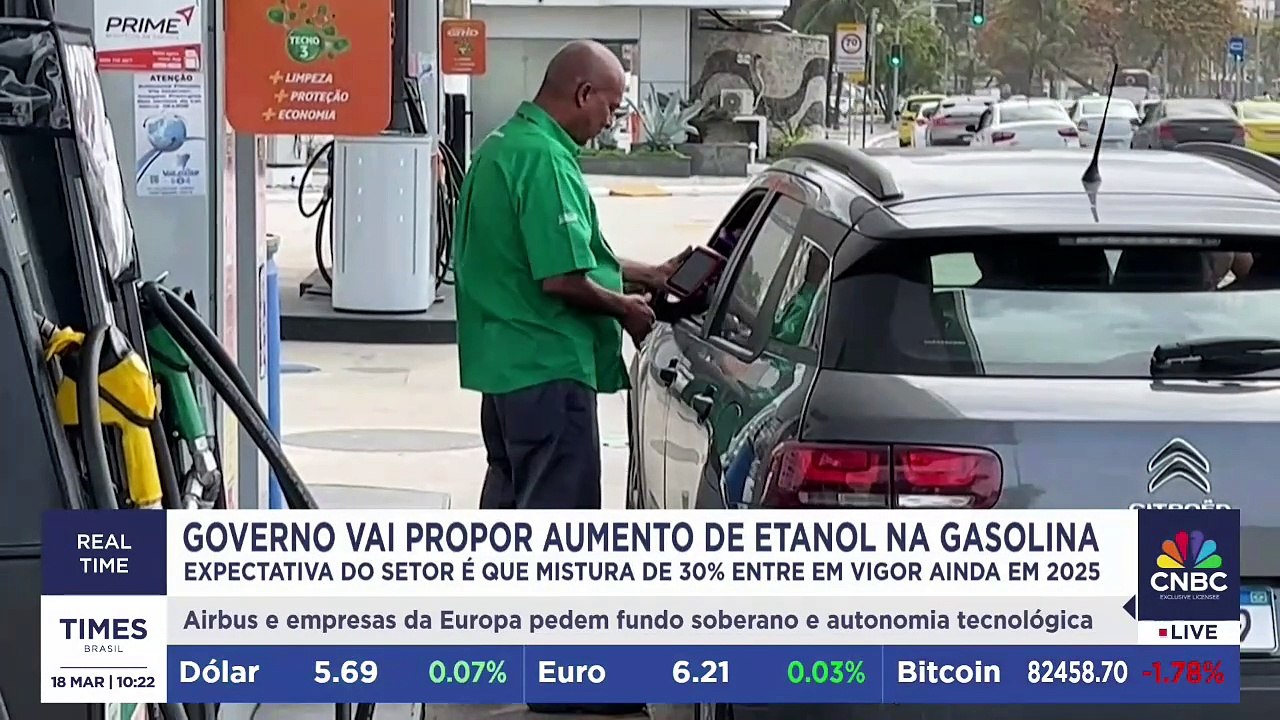 Petrobras anuncia hidrocarboneto na Bacia de Santos