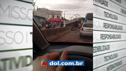 b'Acidente na Pedro Alvares Cabral'