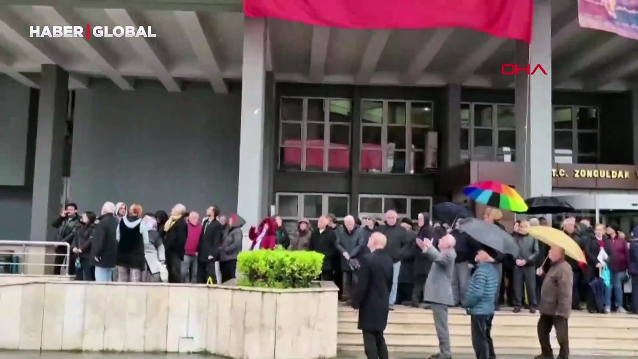 Zonguldak Valisi Osman Hacıbektaşoğlu’ndan alternatif tören tepkisi: "Siz paralel devlet misiniz?"