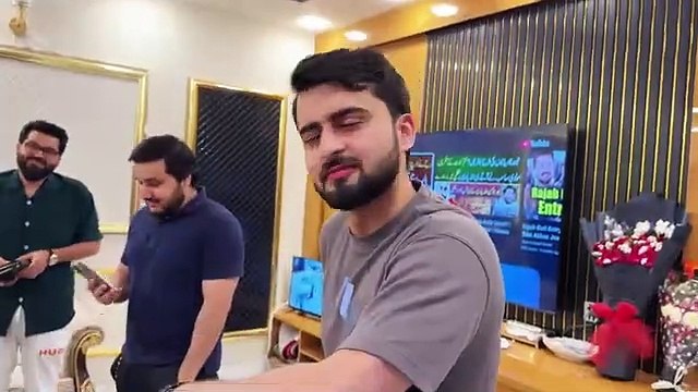 Forced to shave clean🙄 500k Subscribers congratulations Shazi😂