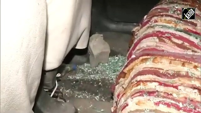 Nagpur News | Tensions Erupt In Nagpur Over Aurangzeb Tomb: Stone Pelting And Vehicle Vandalism