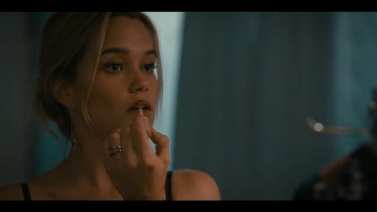 Cruel Intentions | Caroline gets ready