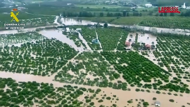 Inondazioni nel sud della Spagna, evacuazioni e strade interrotte